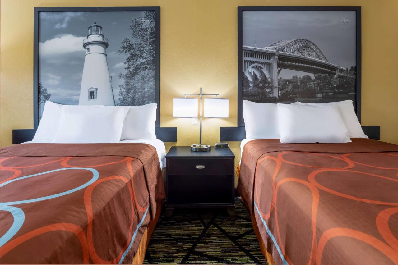 Hotel Super 8 By Wyndham Wooster Zewnętrze zdjęcie
